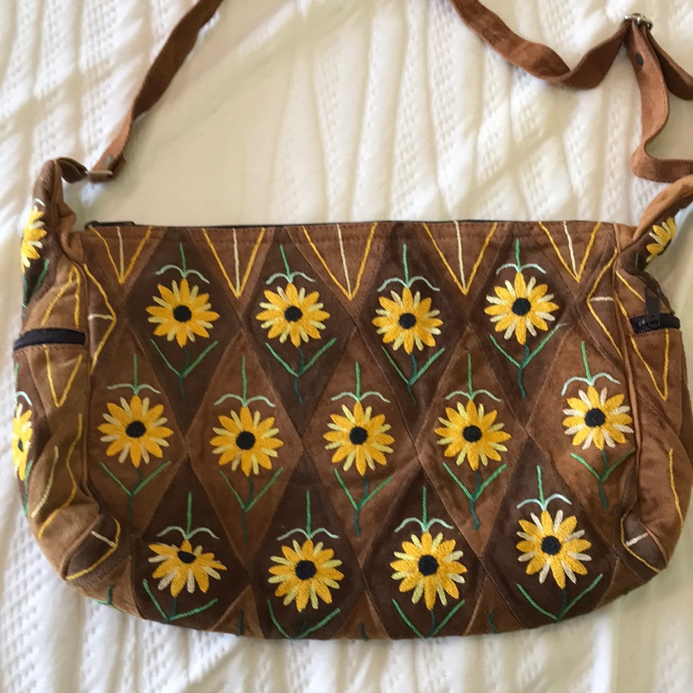 Vintage Handmade 1990s Leather Embroidered Purse.